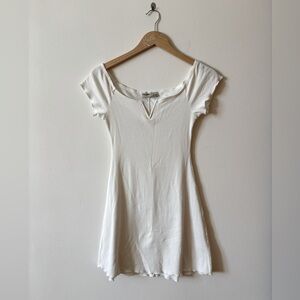 Like New Pull & Bear White Ribbed Ruffle Tee Dress M
